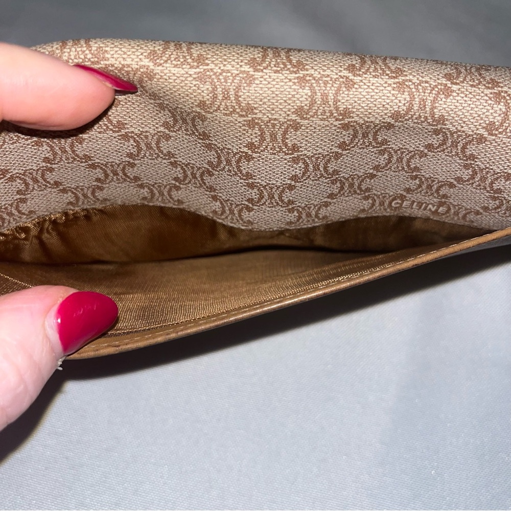 CELINE Tan Kisslock Long Wallet EUC Macadam Print in Leather & Coated Canvas - Picture 6 of 15